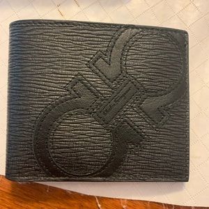 Salvatore Ferragamo Wallet (2019)